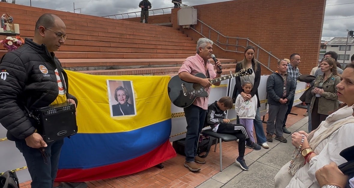Jornada de oración por Nydia Quintero y Miguel Uribe