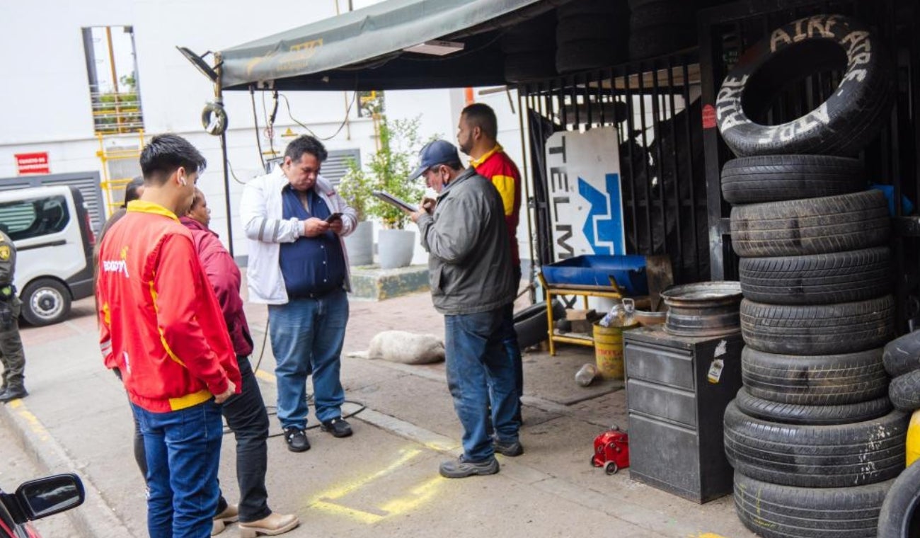 Pinchallantas tienen varados a a conductores