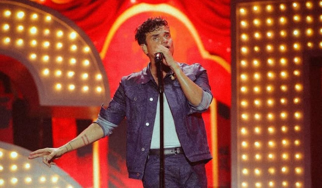 Tremendo agarrón de fanáticas por un beso de Silvestre Dangond