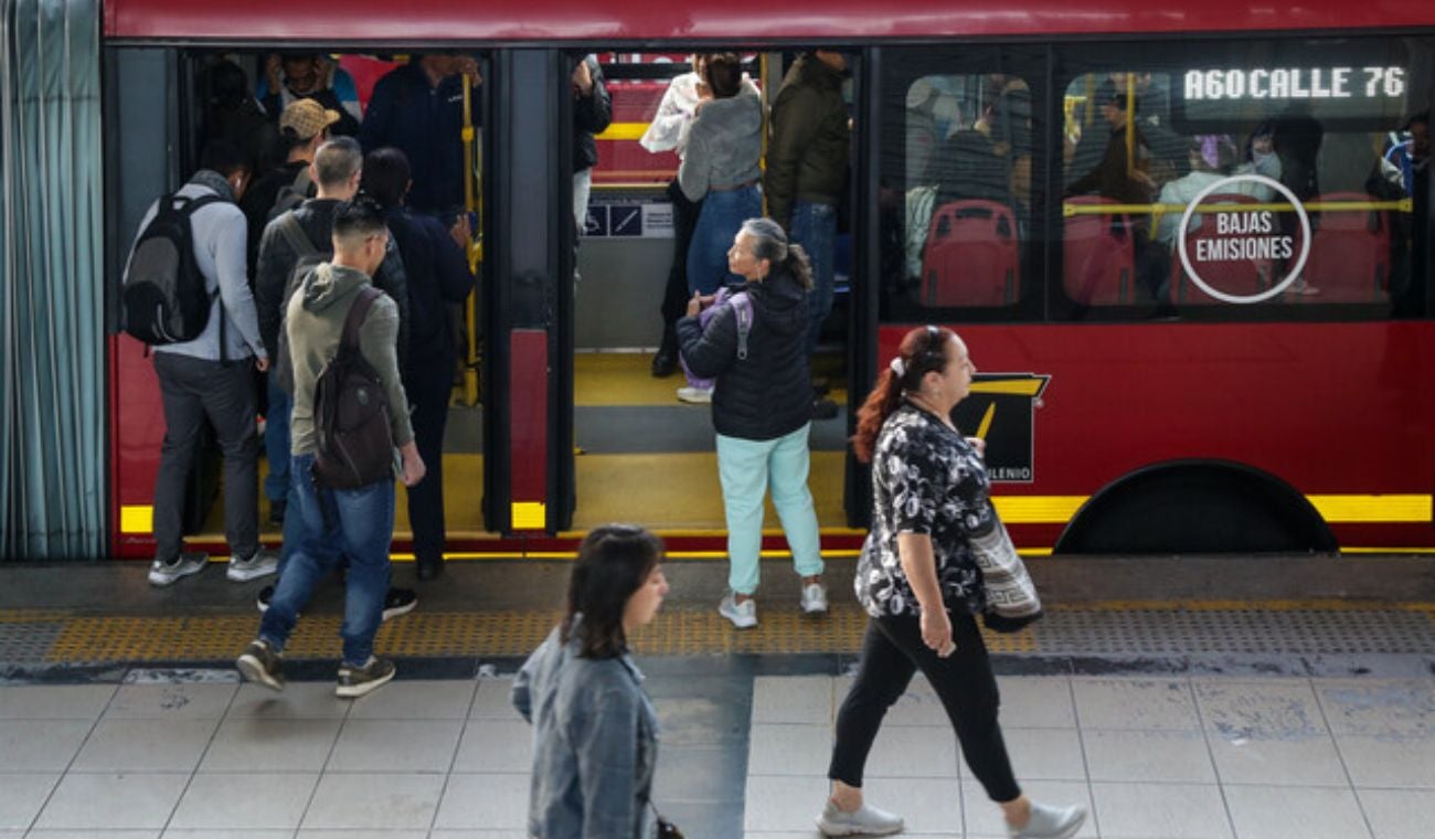 Pasajeros en TransMilenio