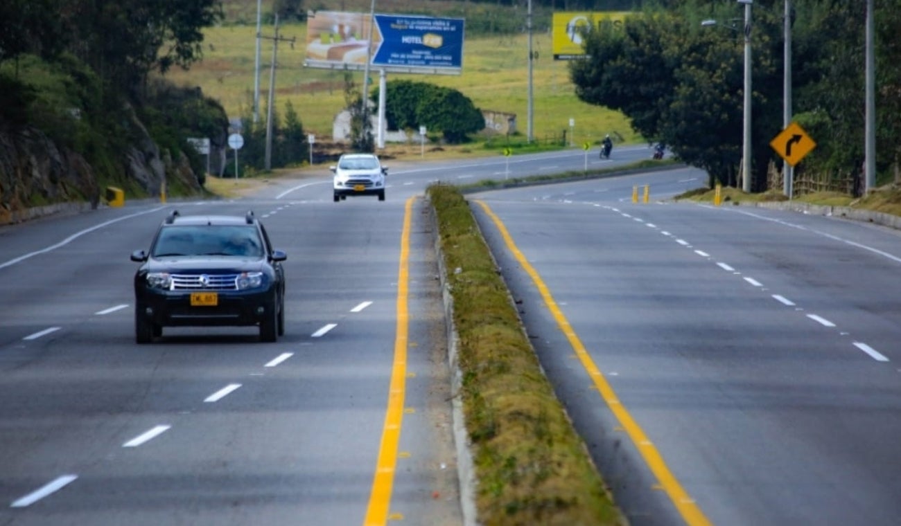 Viajeros salen de Bogotá en puente festivo