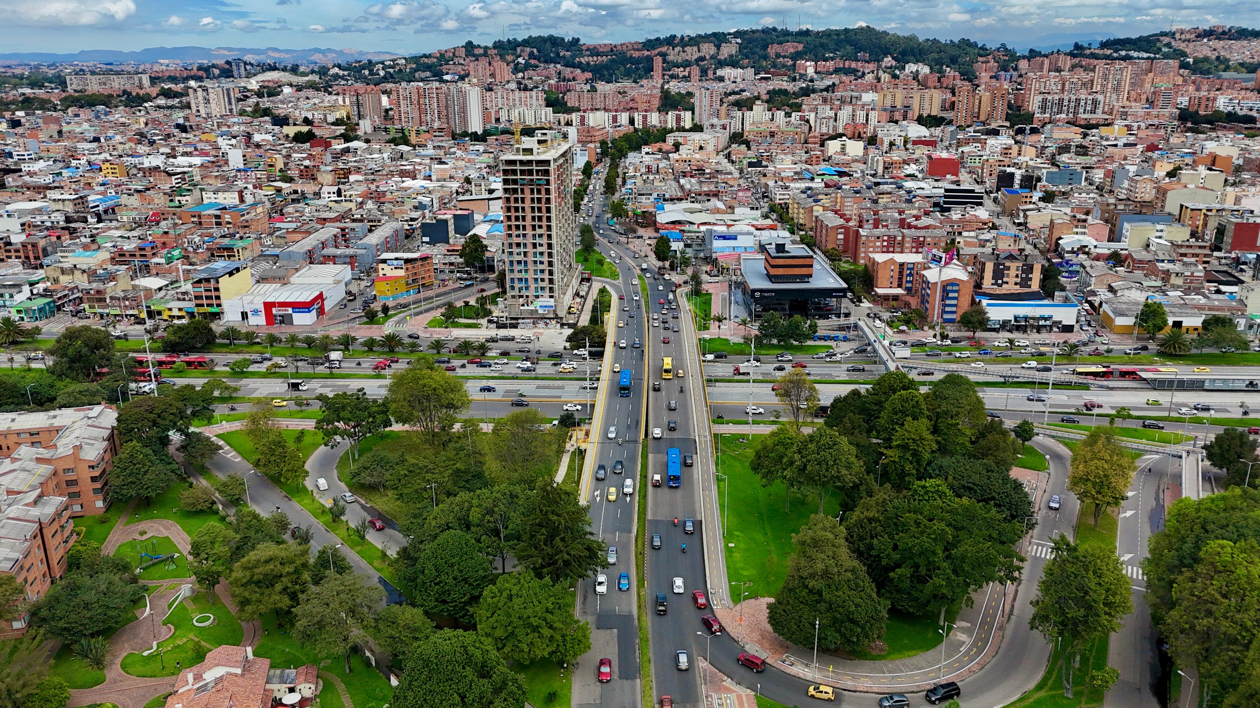Puente vehicular de la calle 134 con autopista Norte