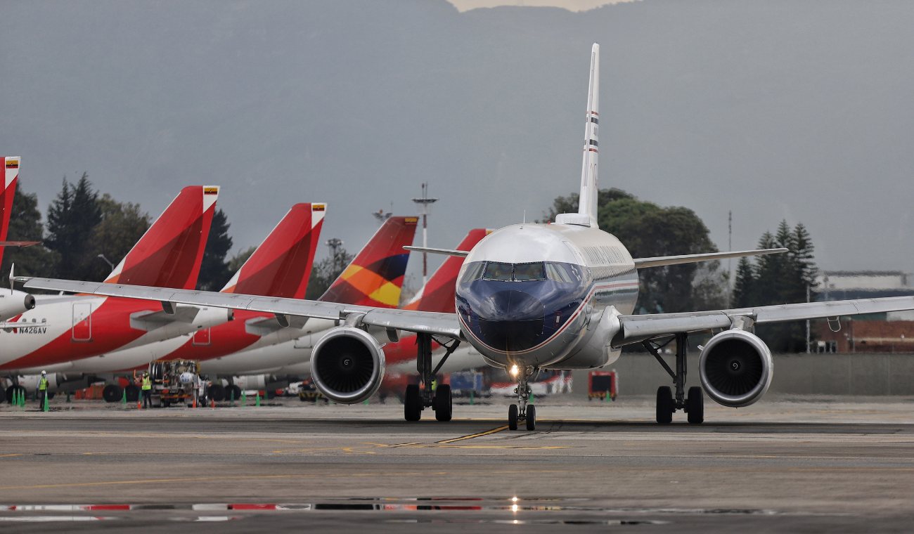 Aeropuerto El Dorado cerrará temporalmente pasajeros deberán organizarse