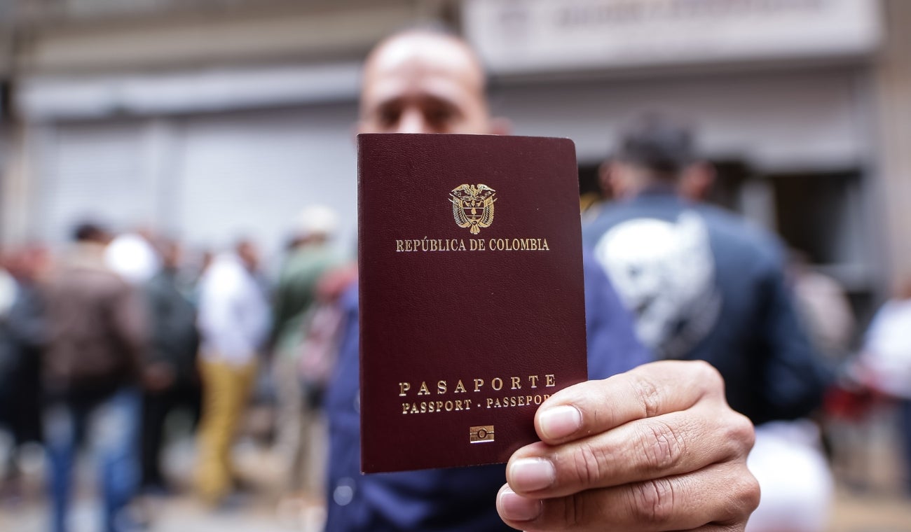 Así puede sacar el pasaporte de emergencia
