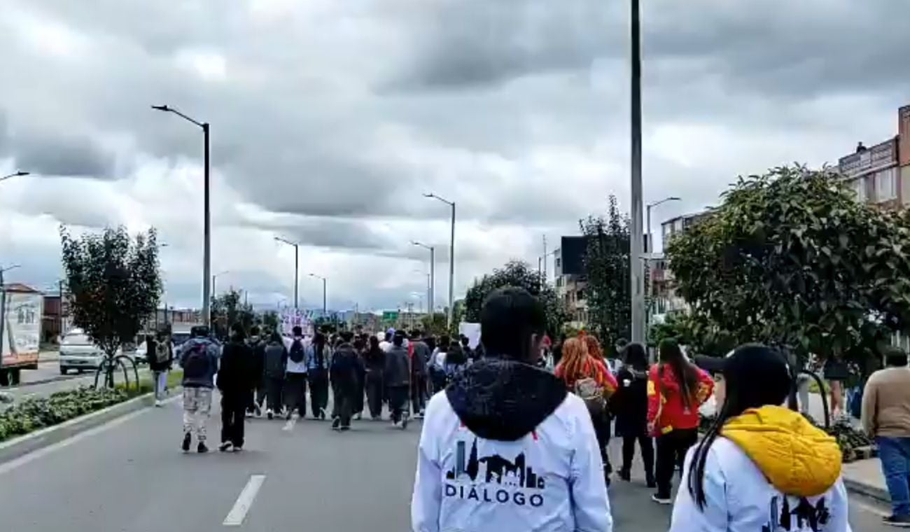 Bloqueo en la Av. Guayacanes afecta movilidad en el sur de Bogotá