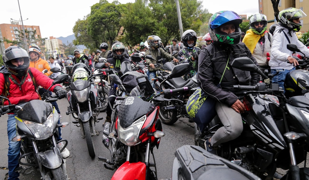 Cuide su moto de los ladrones