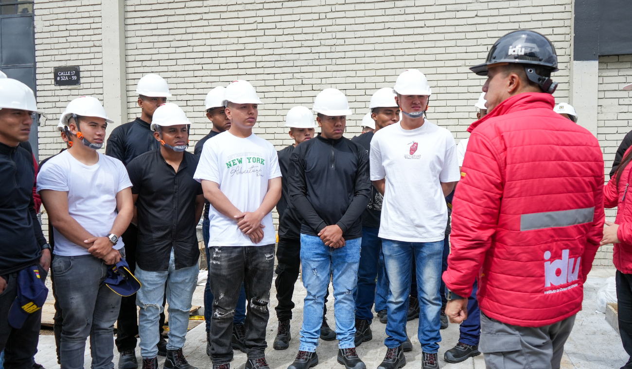 IDU le echa mano a quienes prestaron servicio militar: trabajo sería fijo