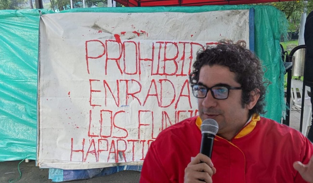 Roberto Angulo, secretario de Integración Social, hace denuncia contra comunidad emberá