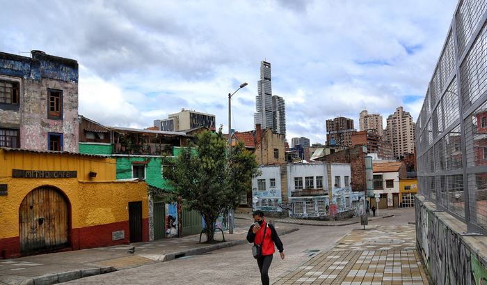 Importante cambio en fachadas de La Candelaria se buscan manos