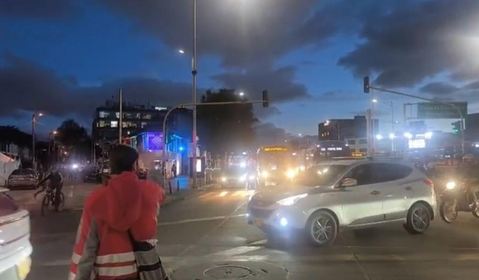 Manifestación por la Av. Suba en plena hora pico conductores se desvían