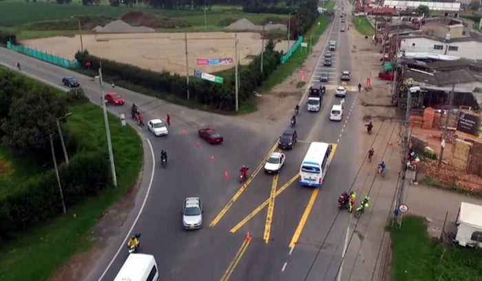 Chía le mete mano a vías claves: conductores andarán sin obstáculos