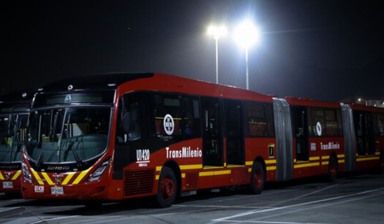 Bogotá se monta al futuro: llega primer bus eléctrico de TransMilenio