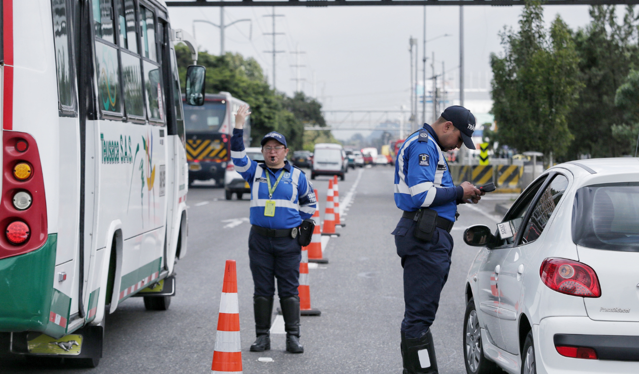 Policía vs. agentes de tránsito ¿quién puede sancionar infracciones viales