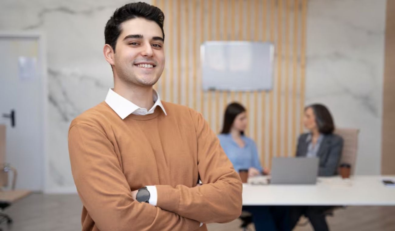 Empleados trabajarán una hora menos a partir de esta fecha: están dichosos