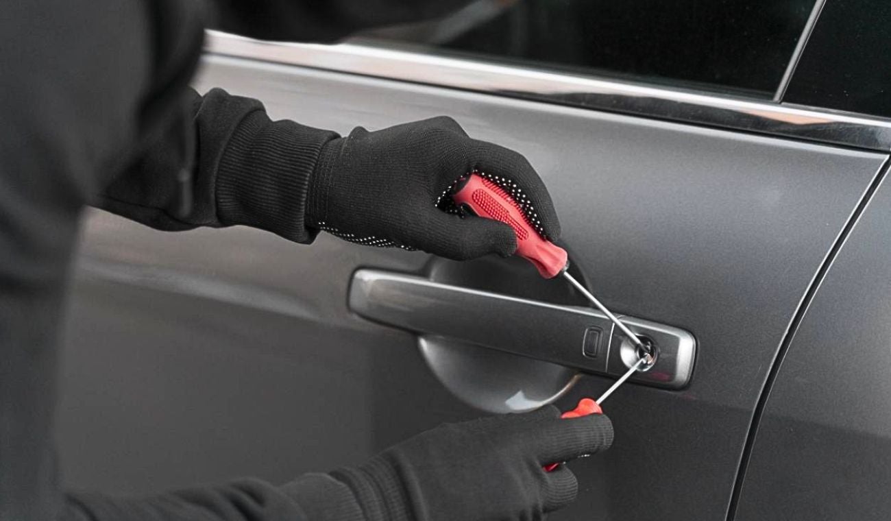 A qué hora roban más carros y motos en Bogotá: ladrones no descansan