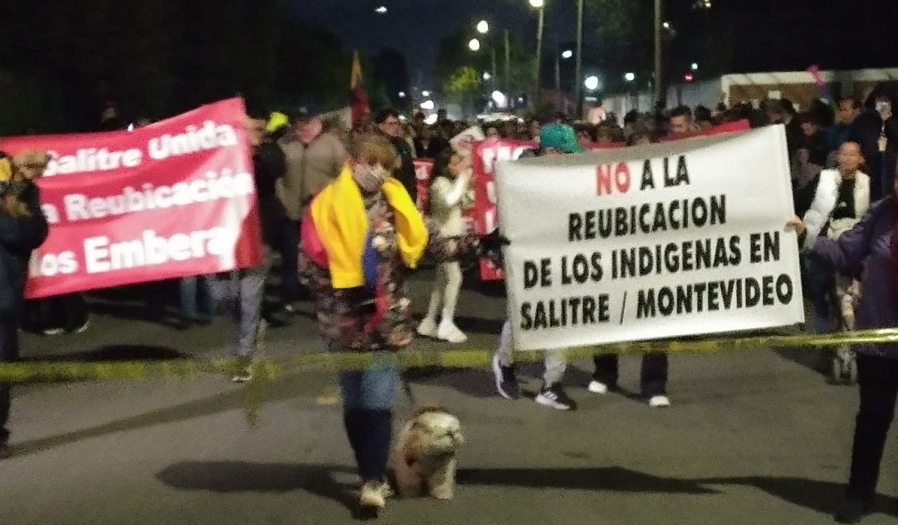 Vecinos protestan contra reubicación de indígenas
