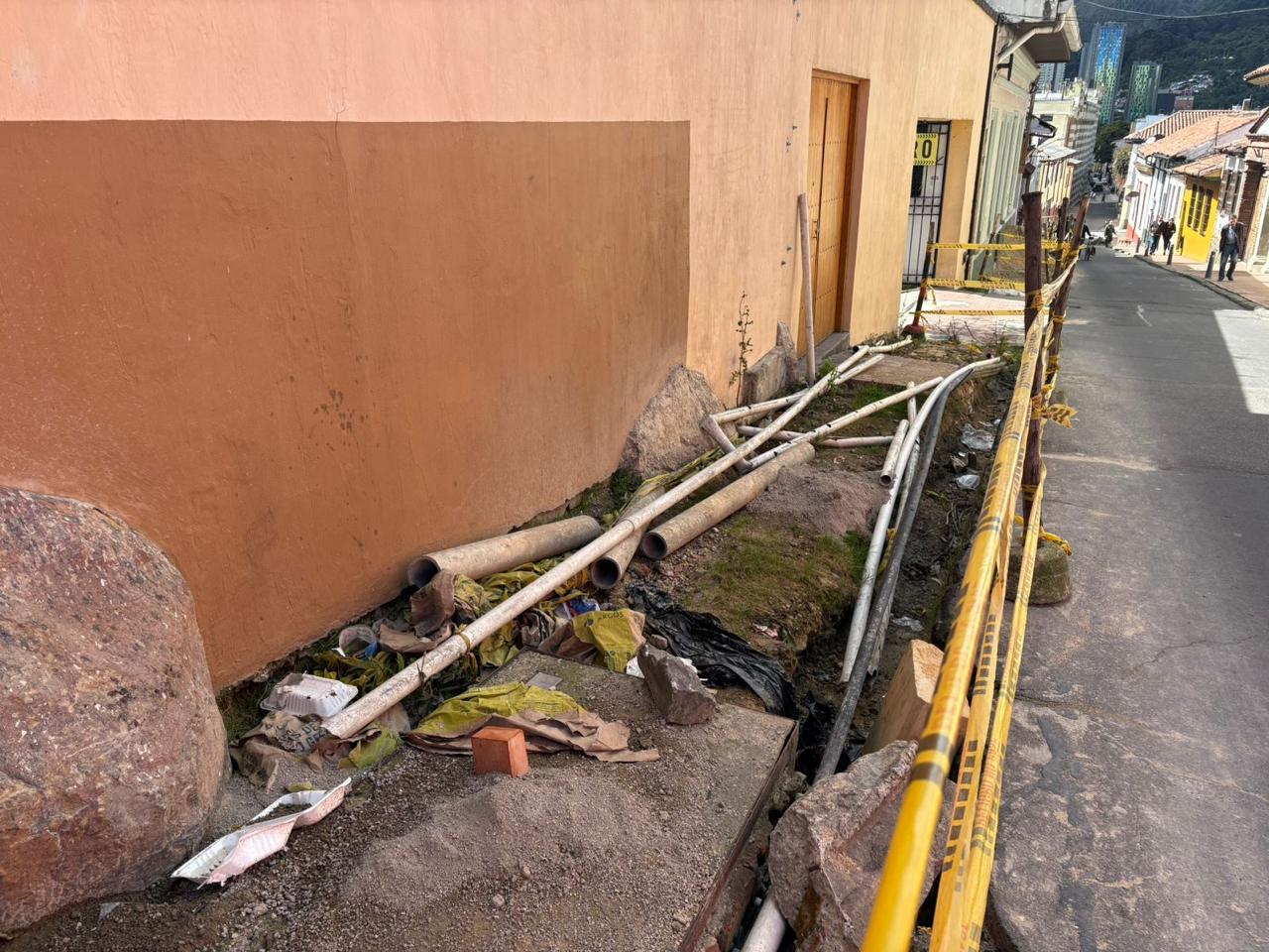 Andenes totalmente destruidos