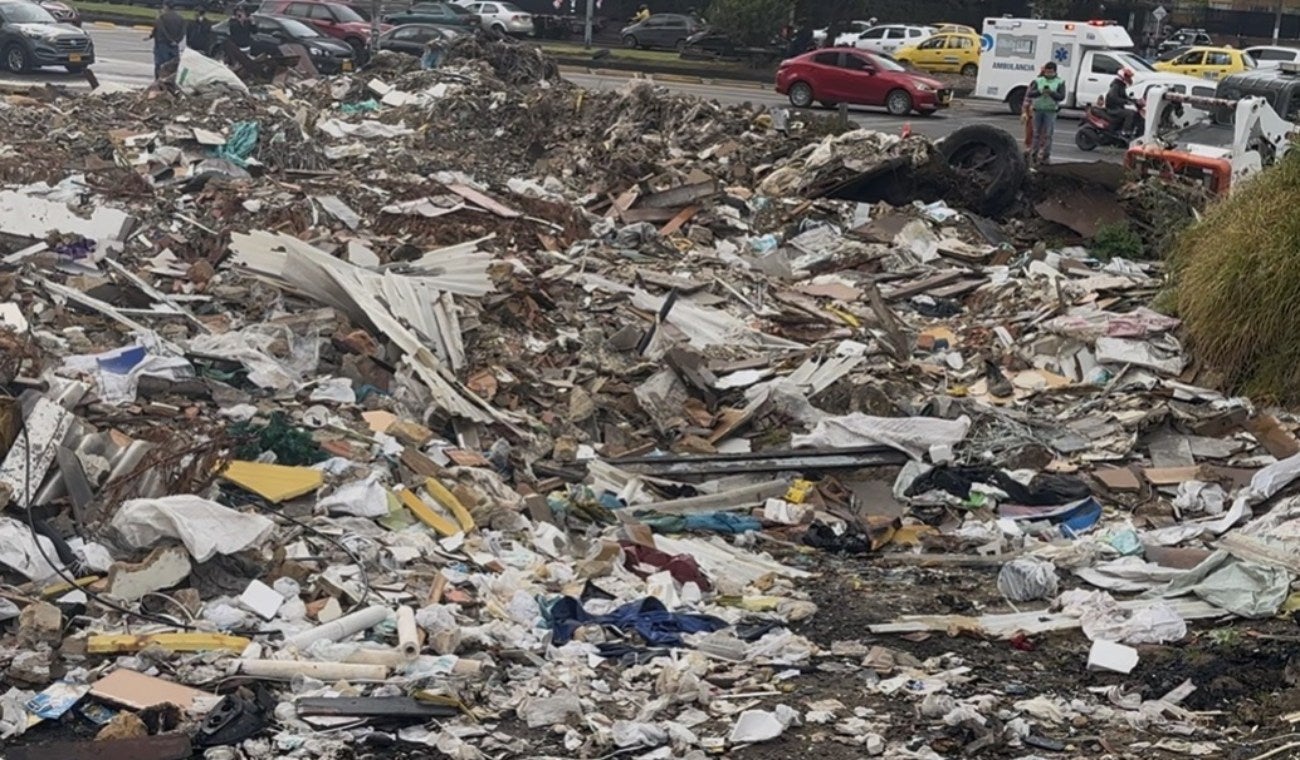 La carrilera de Puente Aranda (Bogotá) que ahora es basurero
