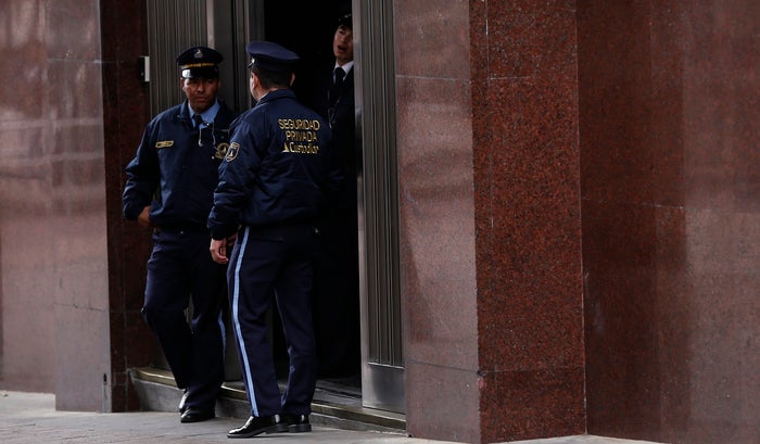 Cobro mínimo de empresas de seguridad por vigilancia 24 horas