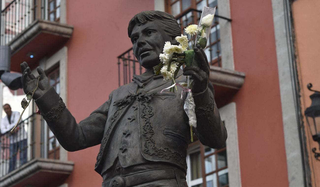 Juan Gabriel en Colombia por última vez: temas más icónicos del 'Divo de Juárez'