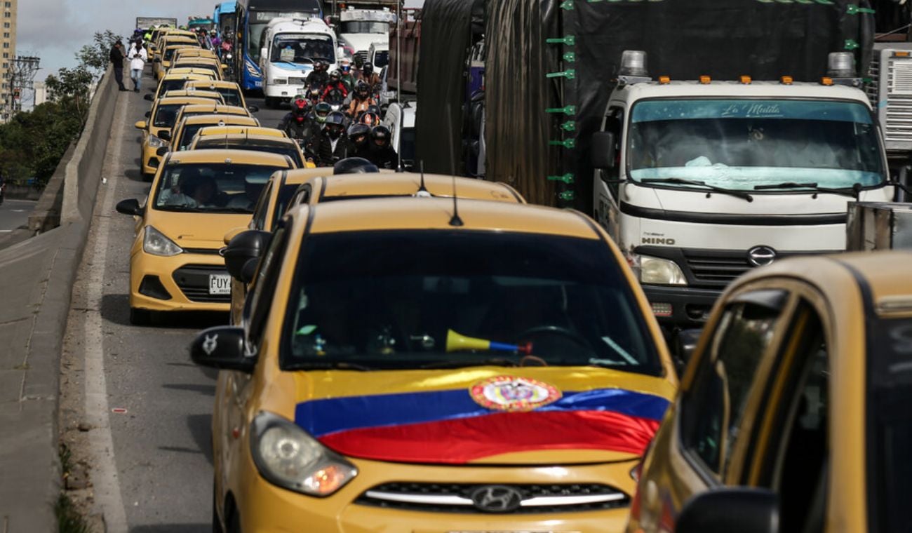 Paro de taxistas en Bogotá: cerca de 300 conductores protestan a esta hora