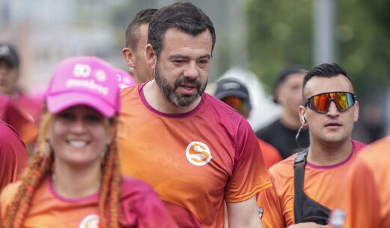 El alcalde Carlos Fernando Galán participó en la Carrera de la Solidaridad