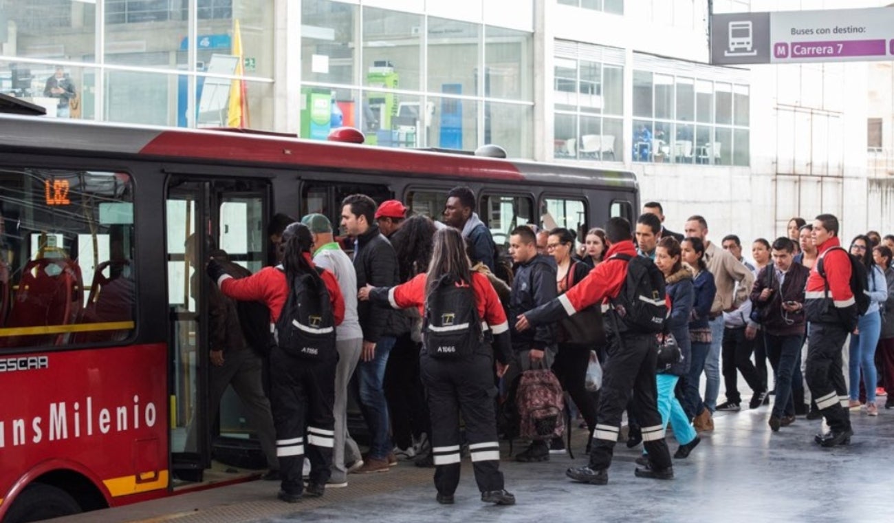 TransMilenio multará a pasajeros por acción muy común