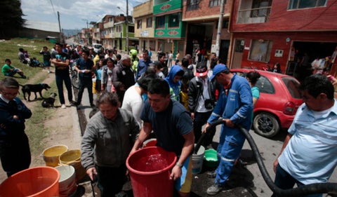 Acueducto cierra la llave en Bogotá: más de 100 barrios sin agua
