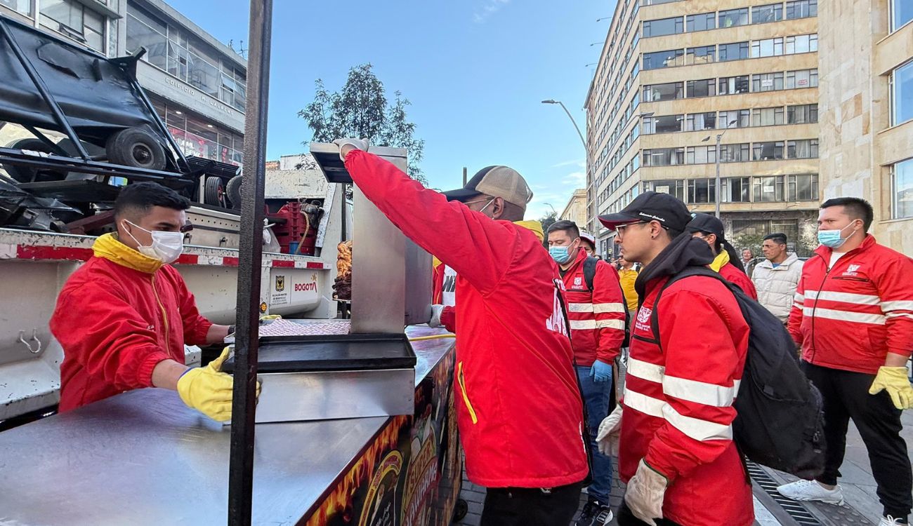 Alcaldía de La Candelaria retira carros por vender alimentos en mal estado