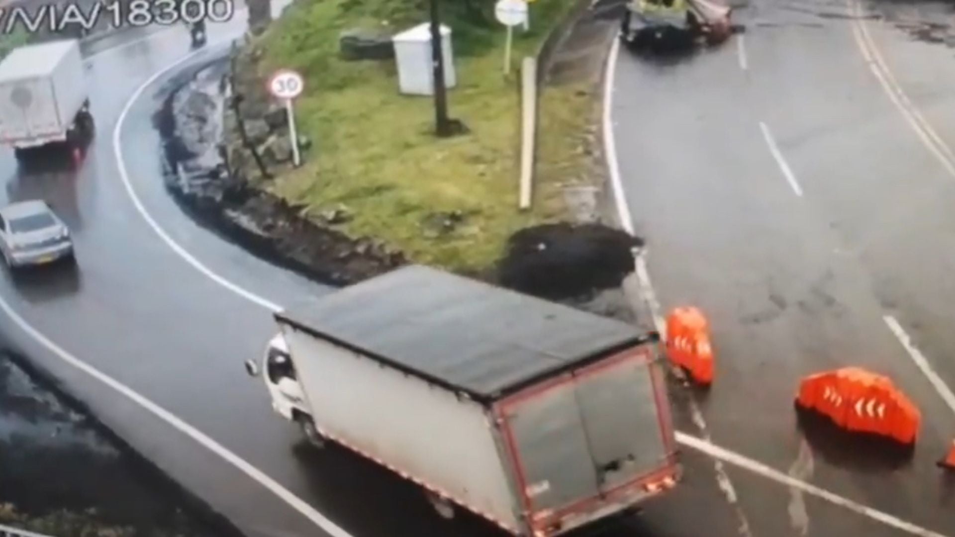 Coviandina pide a carros pequeños usar la Vía al Llano después de las 8 a. m.