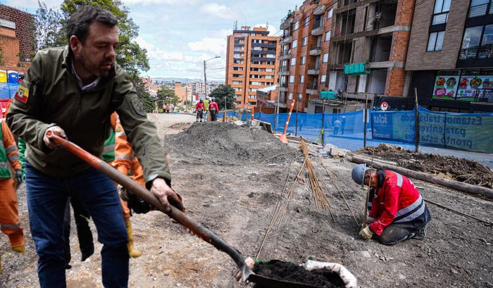 El IDU anda buscando gente esta es la dirección pa’ dejar la hoja de vida