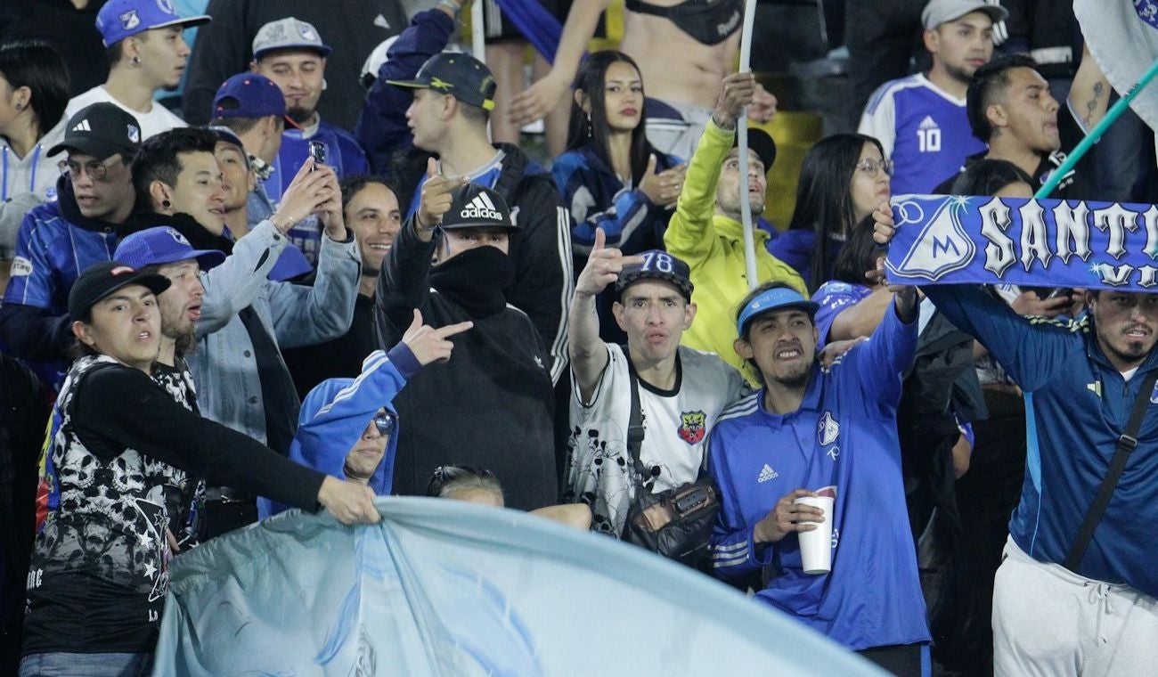 Hinchas de Millonarios en el Estadio El Campín