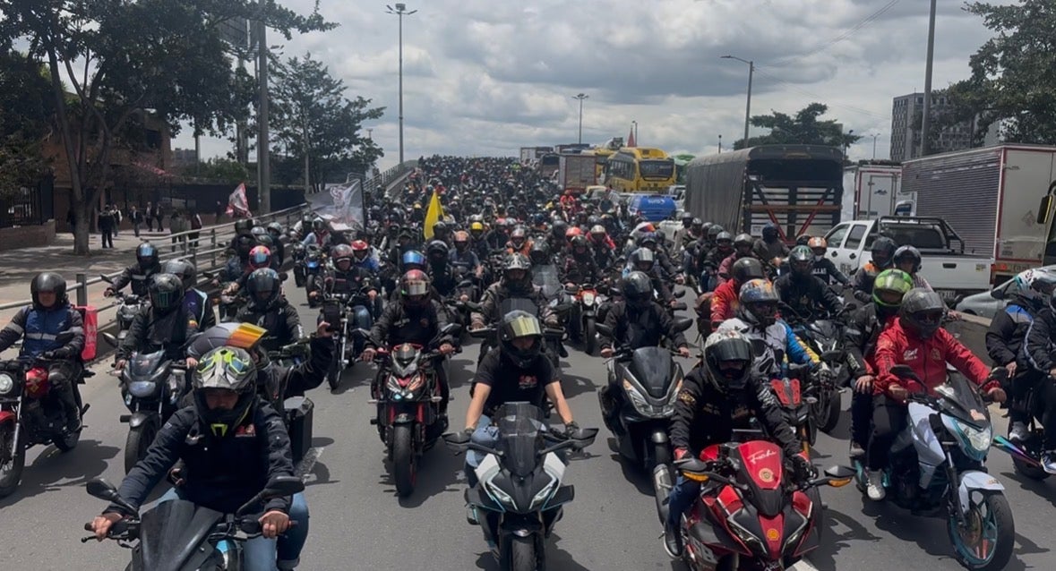 Movilización de moteros en Bogotá
