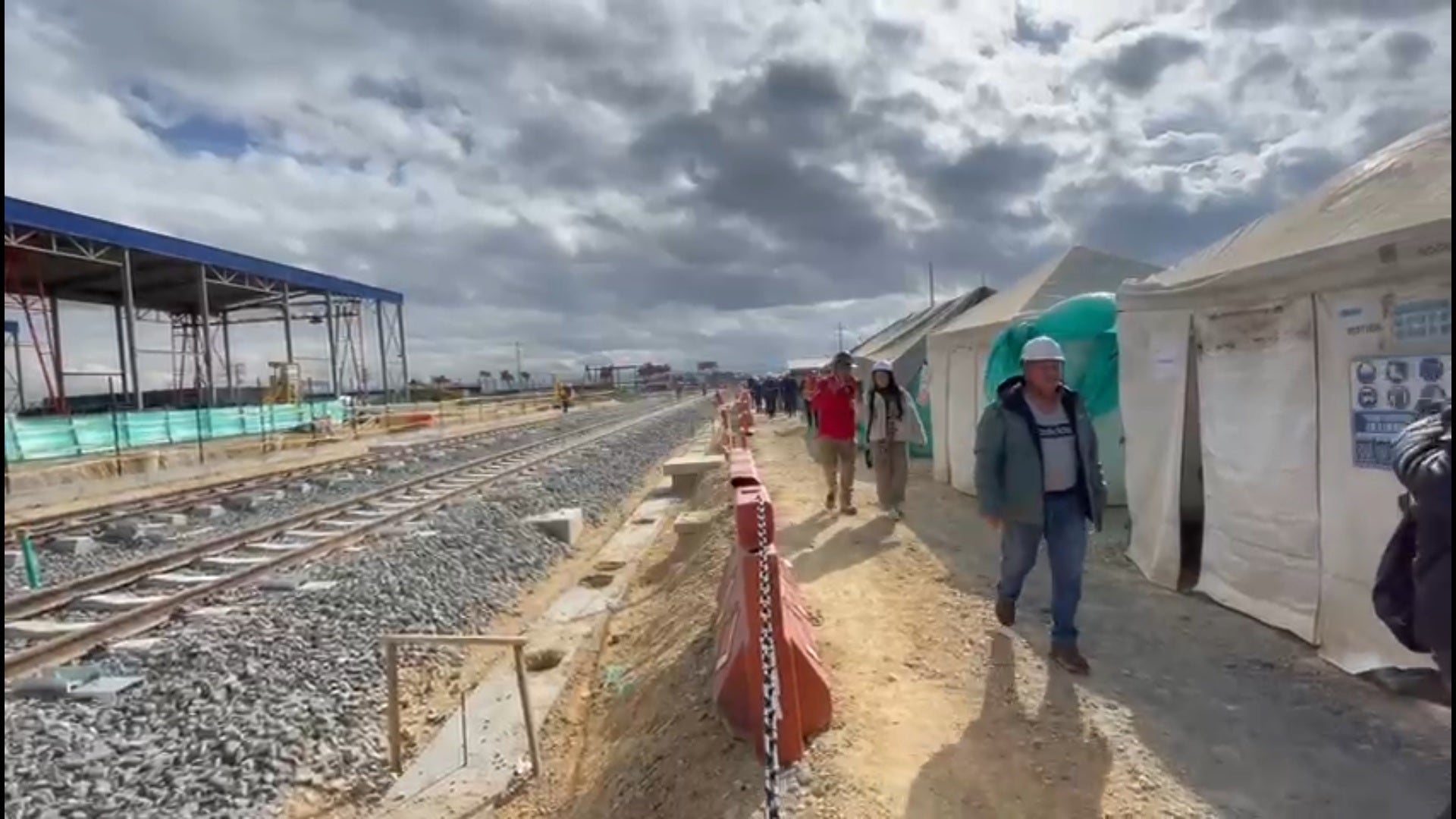 Rieles del patio taller del Metro de Bogotá