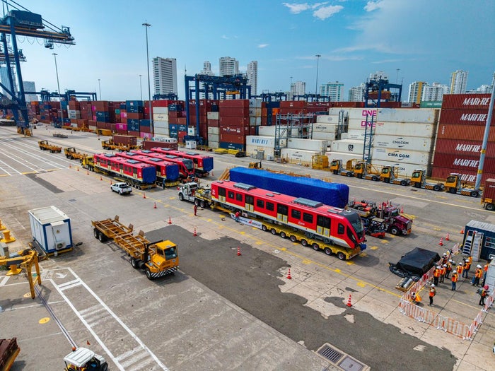 Vagones del Metro de Bogotá en Puerto de Cartagena