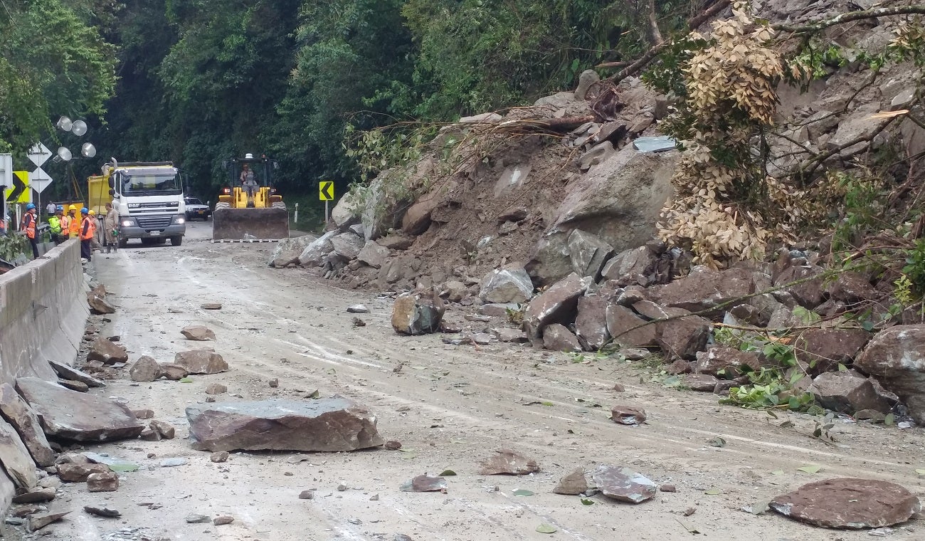Cierre antigua vía al Llano