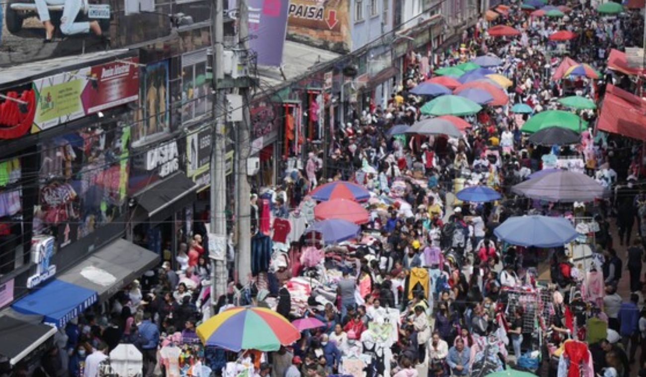 Espacio público libre Alcaldía avanza; vendedores resisten ofertas