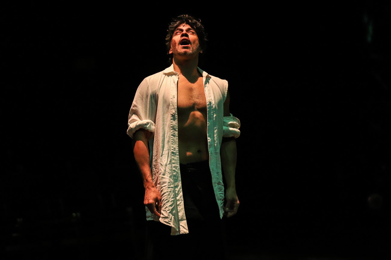 Habūb, escrituras de arena y viento: un viaje inmersivo entre el Sahara y el Amazonas