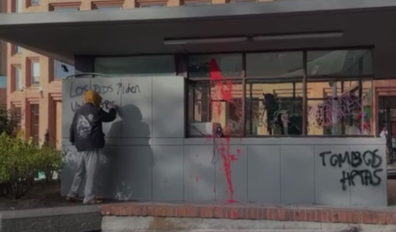 Manifestantes atacan el CAI en Chapinero habitantes están con miedo