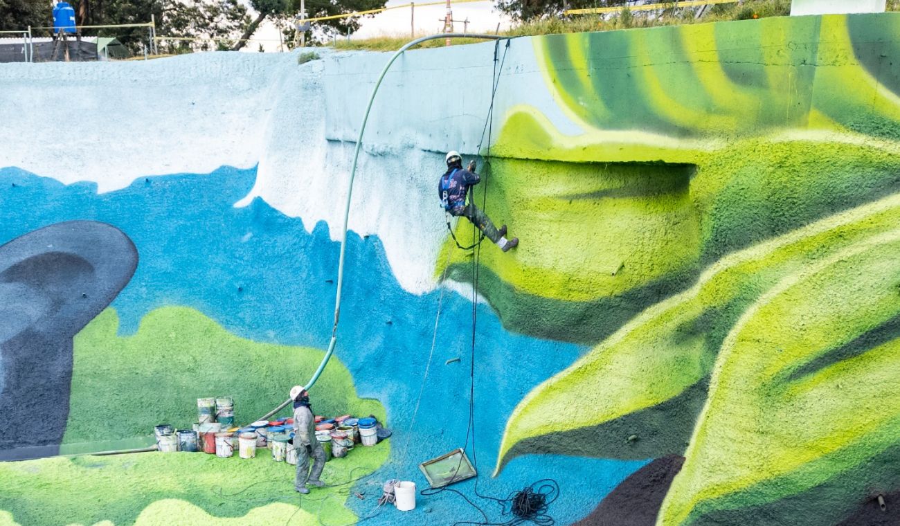 Mural gigante en la avenida Boyacá