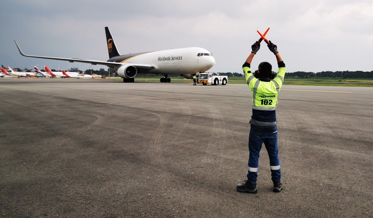 Retrasos en Aeropuerto El Dorado
