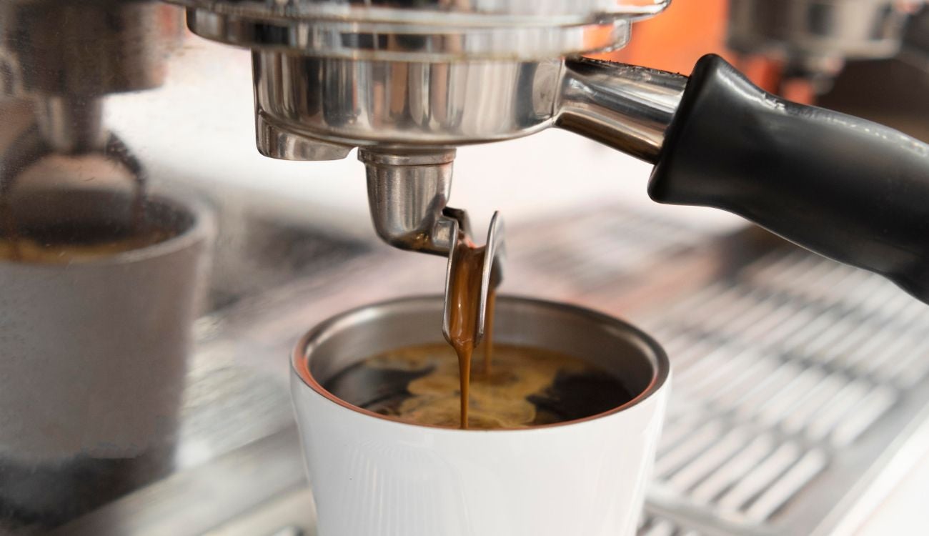 Revelan los errores que están dañando su cafetera sin que se dé cuenta