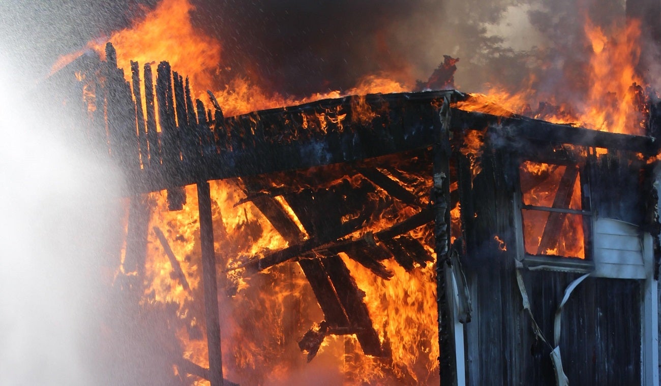 Familia perdió todo en incendio en Soacha