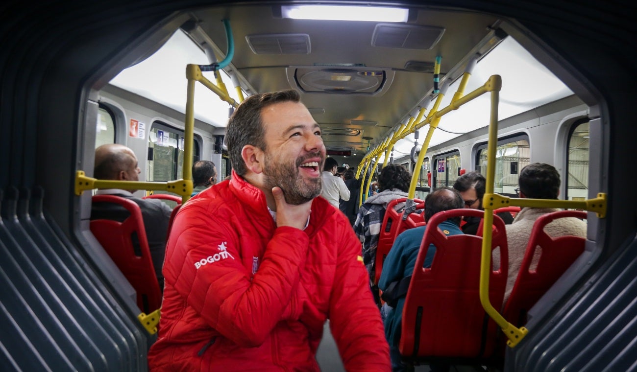 Alcalde Carlos Fernando Galán anuncia nuevo rol de TransMilenio