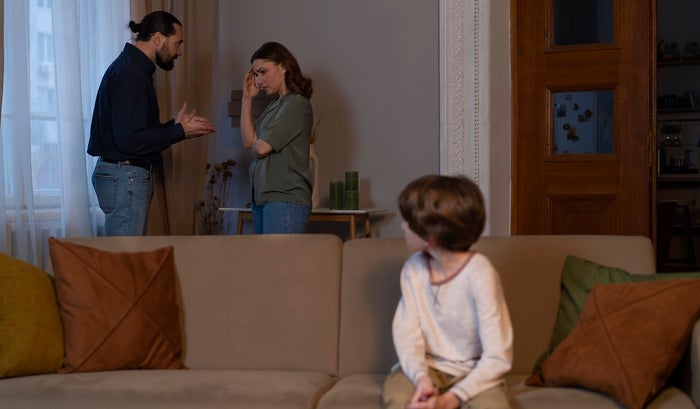 Padre terminó asesinado frente a su hijo tras discusión con su pareja