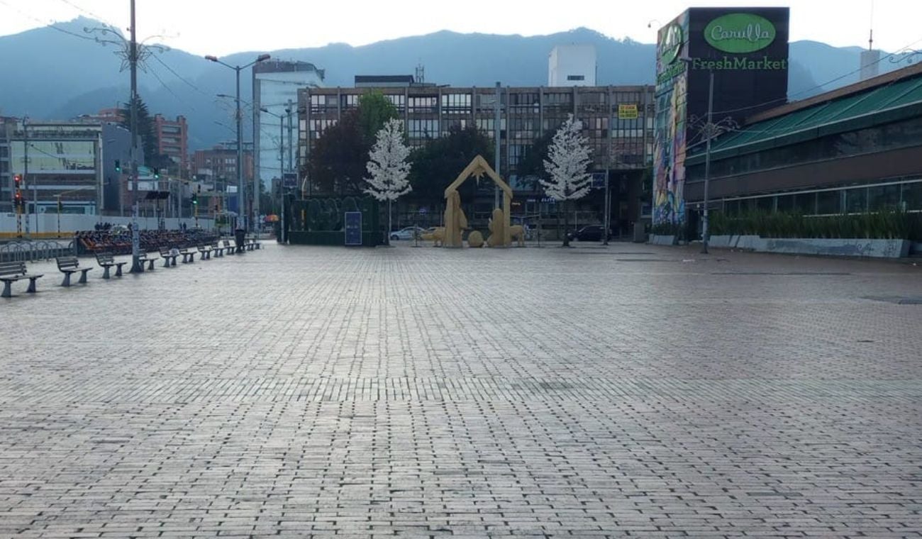 Bogotá amaneció limpia UAESP madrugó y recogió el desorden