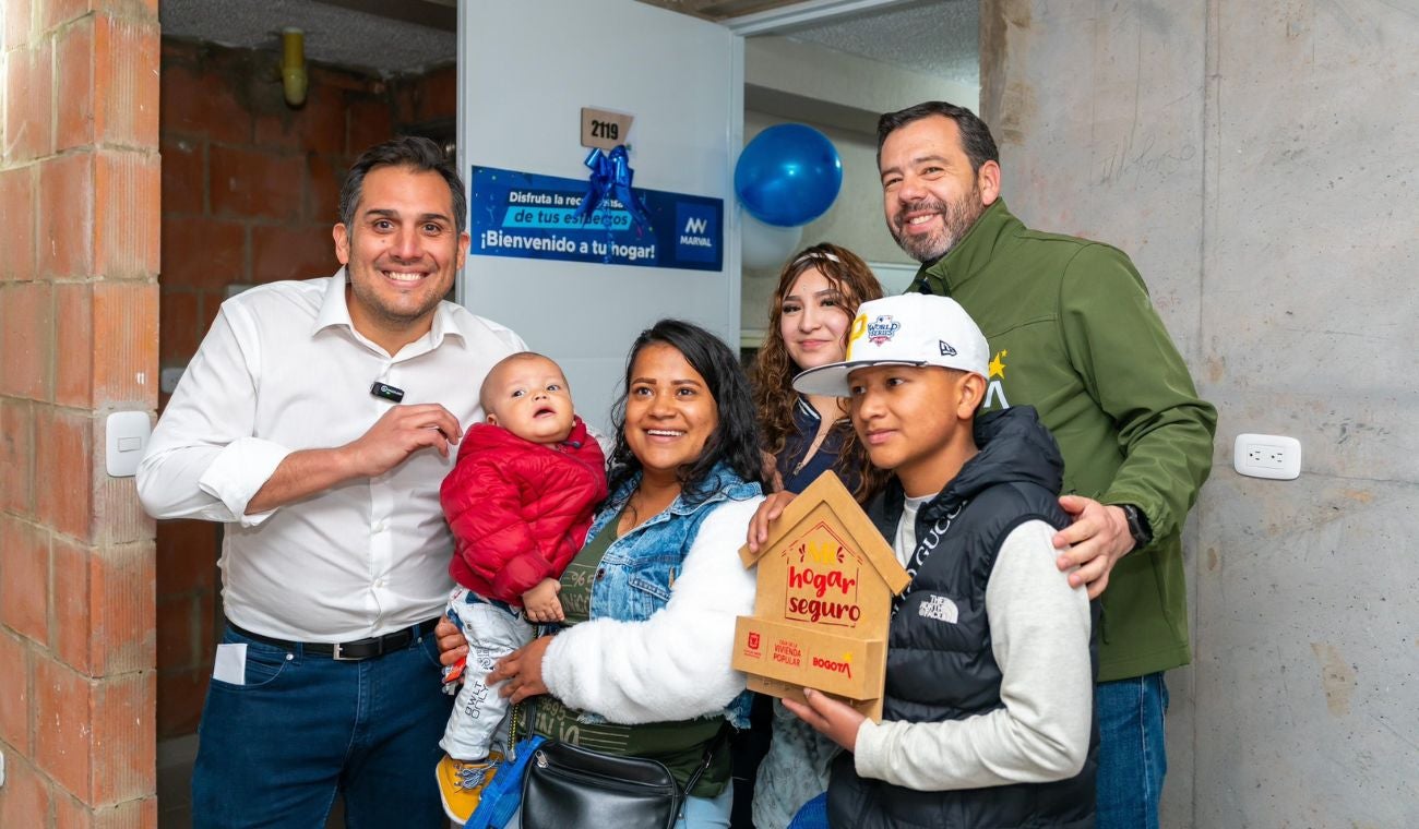 Entrega de viviendas en Usme