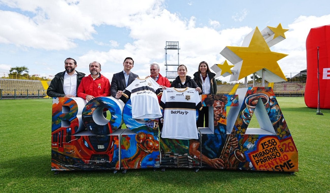 Presentación de la camiseta del Internacional de Bogotá