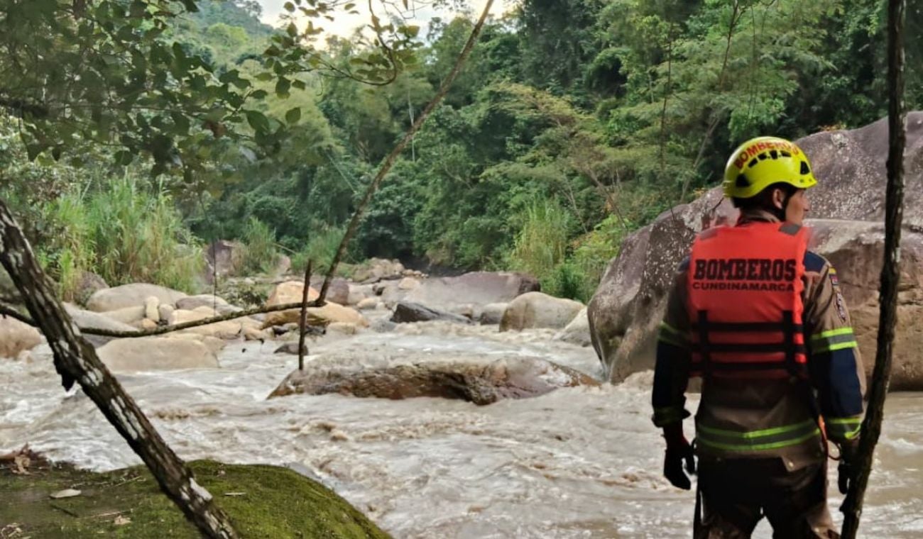 Rey activa plan de emergencia municipios con el agua hasta el cuello