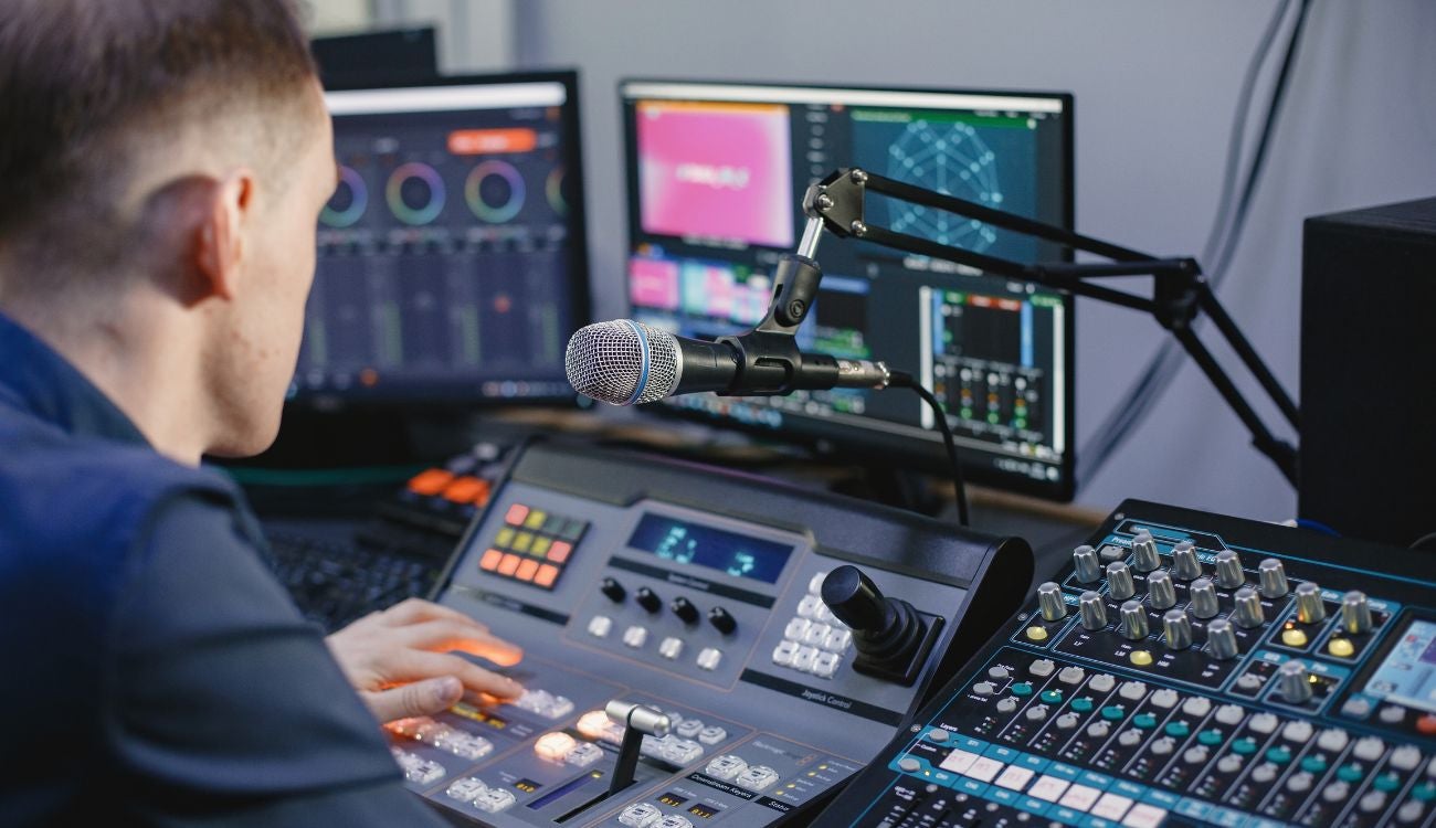 La radio que transmite desde 1976 y nadie revela su origen: ¡Da escalofríos!